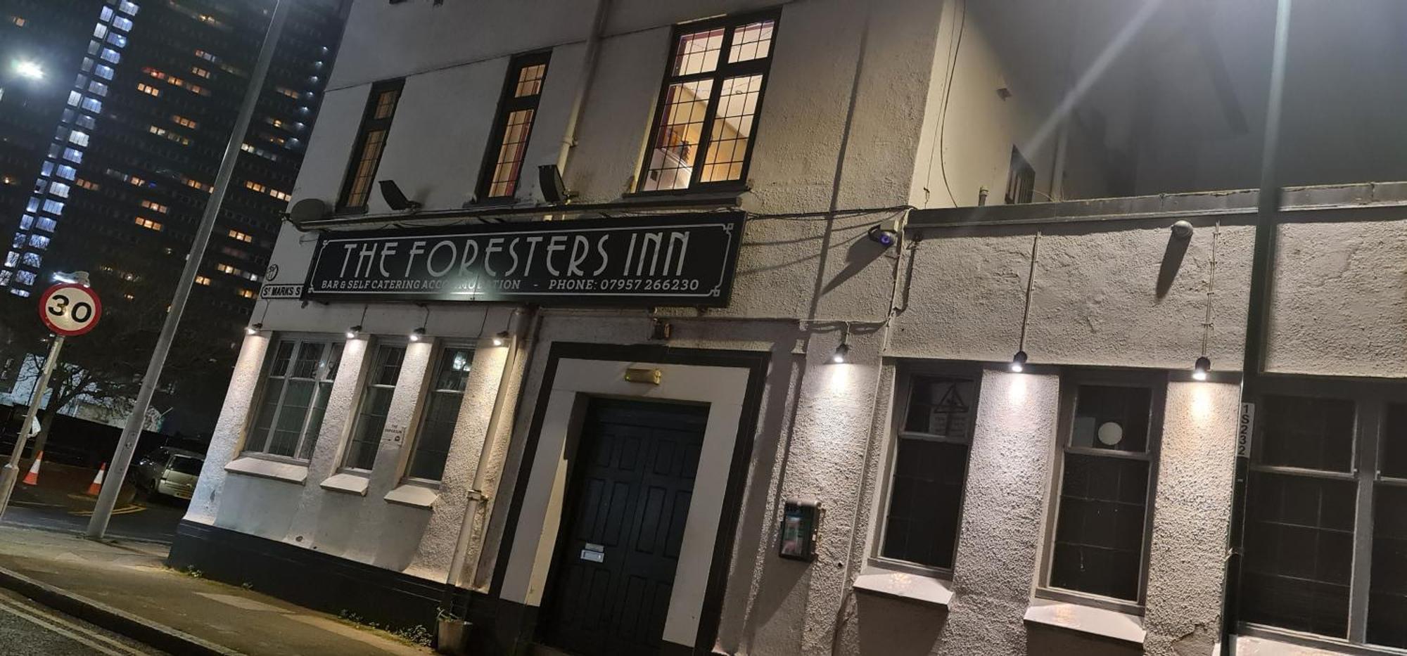 Foresters Inn Contractors Own Apartment - City Centre By Victoria Centre Shopping Centre - Your Own 7 Double Bedrooms Private Apartment With 3 Bathrooms And Snooker Room - Full Kitchen - Outdoor Parking For Cars Or Vans At Five Pounds A Day נוטינגהאם מראה חיצוני תמונה